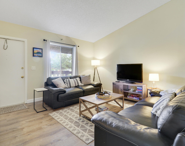 6414 Chasewood Drive - Photo Thumbnail 3