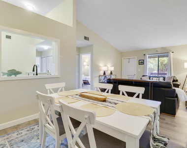 6414 Chasewood Drive - Photo Thumbnail 11