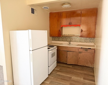 1211 W Apache Trail - Photo Thumbnail 4