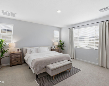 1166 E Weatherby Way - Photo Thumbnail 30