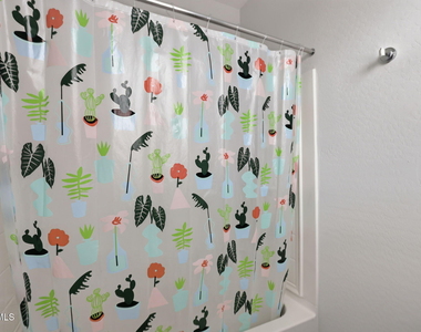 1166 E Weatherby Way - Photo Thumbnail 24
