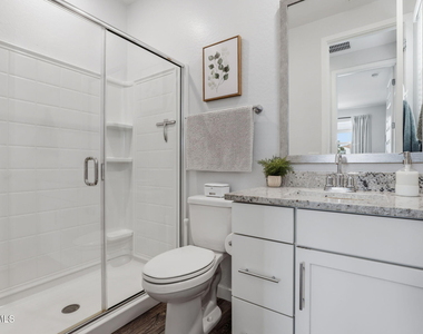 1166 E Weatherby Way - Photo Thumbnail 15
