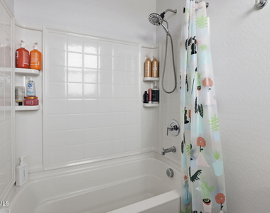 1166 E Weatherby Way - Photo Thumbnail 25