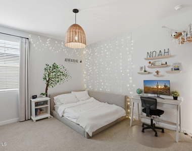 1166 E Weatherby Way - Photo Thumbnail 28