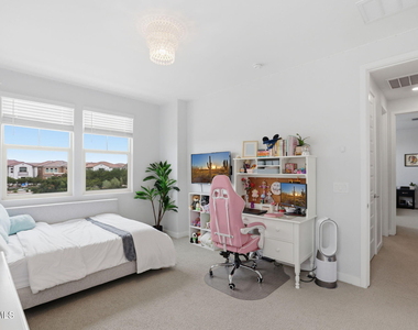 1166 E Weatherby Way - Photo Thumbnail 21
