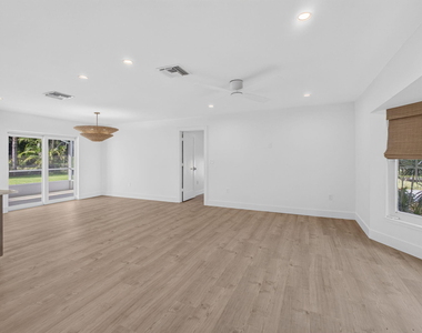 8816 Se Alabama Place - Photo Thumbnail 4