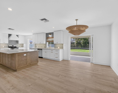 8816 Se Alabama Place - Photo Thumbnail 22