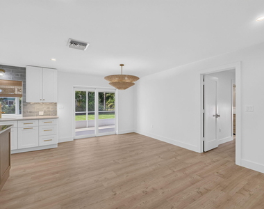 8816 Se Alabama Place - Photo Thumbnail 7