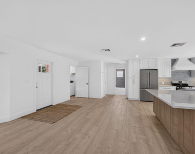 8816 Se Alabama Place - Photo Thumbnail 6