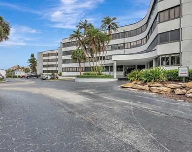 1357 Ne Ocean Boulevard - Photo Thumbnail 5