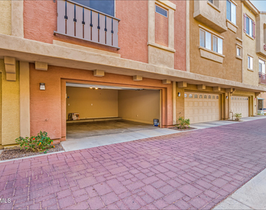 900 S 94th Street - Photo Thumbnail 23
