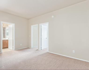 900 S 94th Street - Photo Thumbnail 17