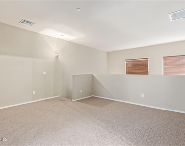 900 S 94th Street - Photo Thumbnail 16