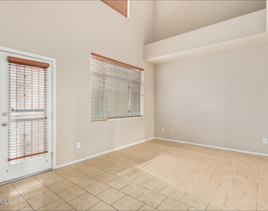 900 S 94th Street - Photo Thumbnail 8