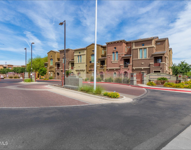 900 S 94th Street - Photo Thumbnail 30