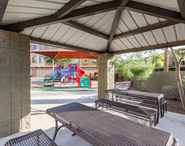 900 S 94th Street - Photo Thumbnail 26