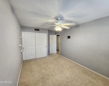 15013 S 46th Place - Photo Thumbnail 12