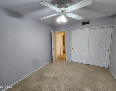 15013 S 46th Place - Photo Thumbnail 10
