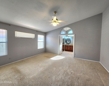 15013 S 46th Place - Photo Thumbnail 14