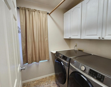 15013 S 46th Place - Photo Thumbnail 7