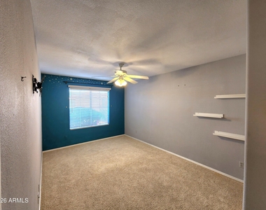 15013 S 46th Place - Photo Thumbnail 11