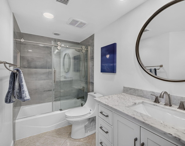 5540 N Ocean Drive - Photo Thumbnail 42