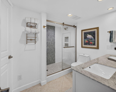 5540 N Ocean Drive - Photo Thumbnail 34