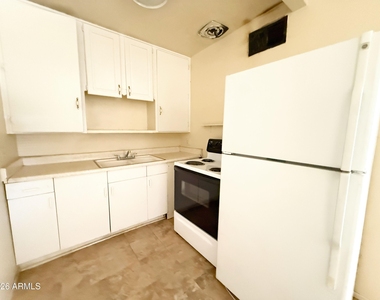 1211 W Apache Trail - Photo Thumbnail 5