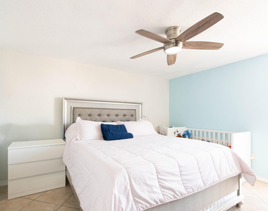 6995 Nw 186th Street - Photo Thumbnail 3