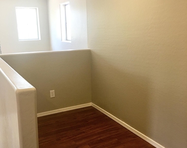 3271 E Carla Vista Drive - Photo Thumbnail 20
