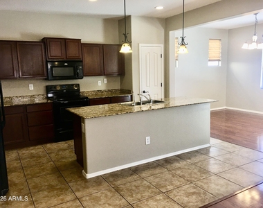 3271 E Carla Vista Drive - Photo Thumbnail 6