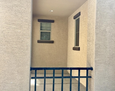 3271 E Carla Vista Drive - Photo Thumbnail 26