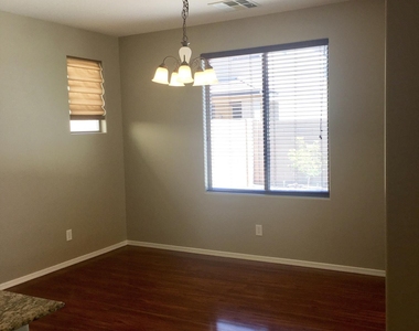 3271 E Carla Vista Drive - Photo Thumbnail 7