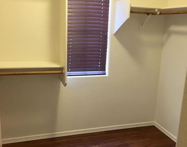 3271 E Carla Vista Drive - Photo Thumbnail 11