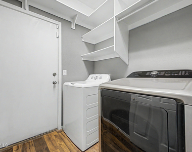 11532 W Cottonwood Lane - Photo Thumbnail 23