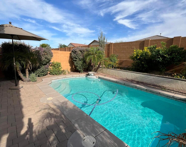 26087 W Tonto Lane - Photo Thumbnail 2