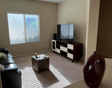 26087 W Tonto Lane - Photo Thumbnail 7