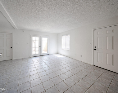 17032 N 16th Drive - Photo Thumbnail 5