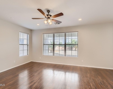 16059 W Pima Street - Photo Thumbnail 10
