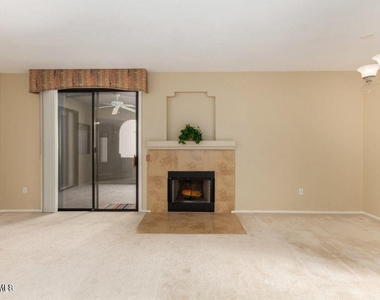 15252 N 100th Street - Photo Thumbnail 4