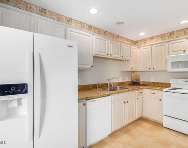 15252 N 100th Street - Photo Thumbnail 12