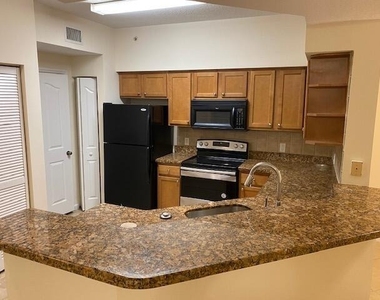 9857 Baywinds Drive - Photo Thumbnail 6