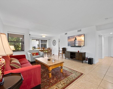 12660 Shoreline Drive - Photo Thumbnail 18