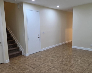6994 Long Pine Circle - Photo Thumbnail 6