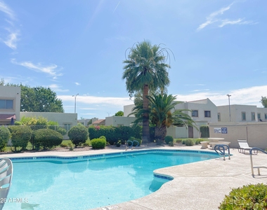 6026 N 79th Street - Photo Thumbnail 23