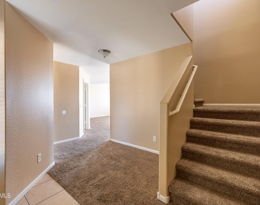 18892 N Toledo Avenue - Photo Thumbnail 3