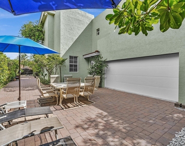 724 Park Place - Photo Thumbnail 22