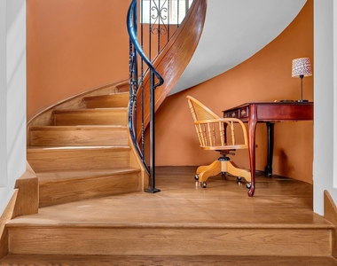 724 Park Place - Photo Thumbnail 24