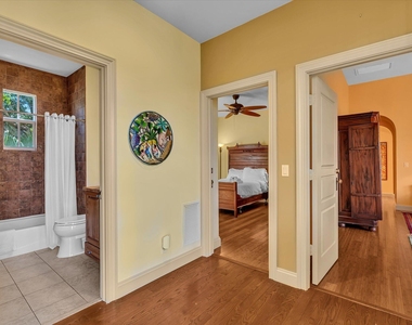 724 Park Place - Photo Thumbnail 28