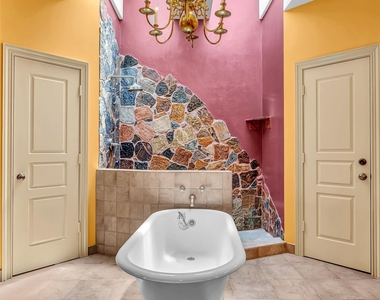 724 Park Place - Photo Thumbnail 35